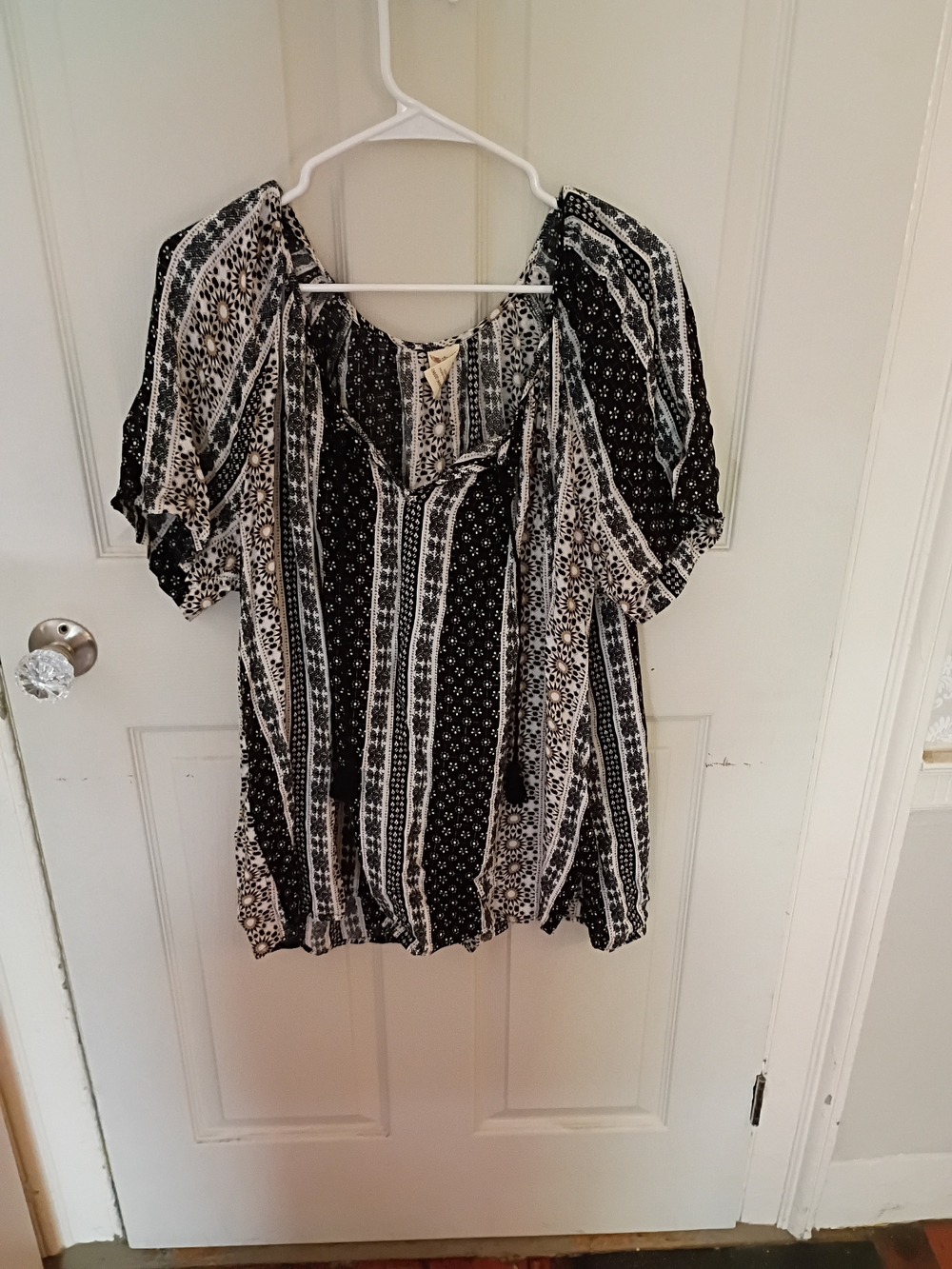 Faded Glory Black and White Striped Boho Peasant Blouse